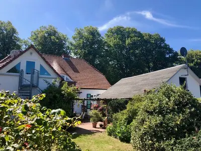 Ferienwohnung für 2 Personen (37 m²) in Wustrow (Ostseebad) 1/10