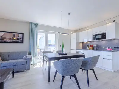 Ferienwohnung Strandluft Ostseebad Wustrow ZweiWasser Alte Seefahrtschule Küche und Essbereich