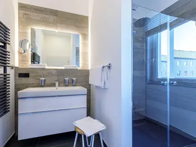 Ferienwohnung Käptenslounge Ostseebad Wustrow ZweiWasser Alte Seefahrtschule Badezimmer