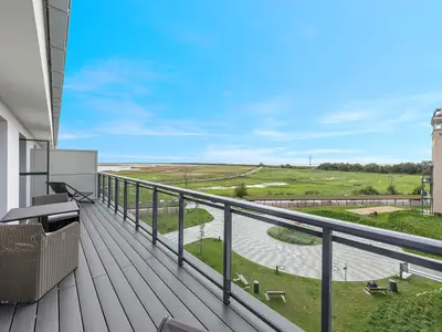 Ferienwohnung Sommerglück Ostseebad Wustrow ZweiWasser Alte Seefahrtschule Balkon mit Weitblick