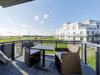 Ferienwohnung Meerblick Ostseebad Wustrow ZweiWasser Alte Seefahrtschule Balkon für Sonnenstunden