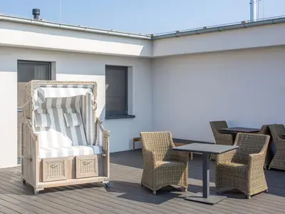 Ferienwohnung Sommersuite Ostseebad Wustrow ZweiWasser Alte Seefahrtschule Sonnenstunden auf der Terrasse