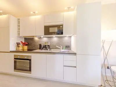 Ferienwohnung Große Strandburg Ostseebad Wustrow ZweiWasser Alte Seefahrtschule Küchenzeile