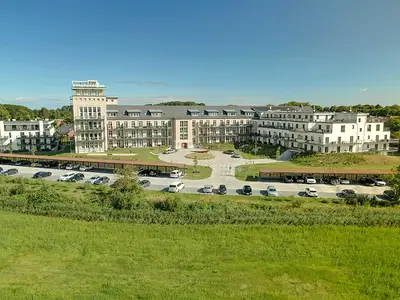 Ferienwohnung Große Strandburg Ostseebad Wustrow ZweiWasser Alte Seefahrtschule Hauptansicht