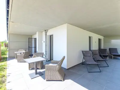 Ferienwohnung Großer Strandkorb Ostseebad Wustrow ZweiWasser Alte Seefahrtschule Sonnenterrasse