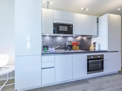 Ferienwohnung Großer Strandkorb Ostseebad Wustrow ZweiWasser Alte Seefahrtschule Küche