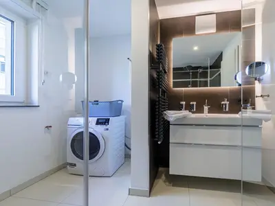 Ferienwohnung Großer Strandkorb Ostseebad Wustrow ZweiWasser Alte Seefahrtschule Badezimmer