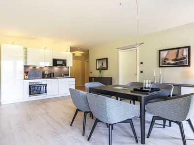 Ferienwohnung Strandflair Ostseebad Wustrow ZweiWasser Alte Seefahrtschule Küche und Essbereich