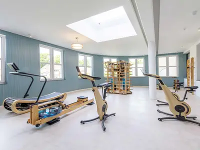 Ferienwohnung Strandlaeufer Ostseebad Wustrow ZweiWasser Alte Seefahrtschule Fitnessbereich