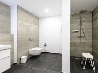 Ferienwohnung Strandlounge Ostseebad Wustrow ZweiWasser Alte Seefahrtschule Badezimmer