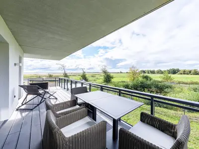 Ferienwohnung Strandnixe Ostseebad Wustrow ZweiWasser Alte Seefahrtschule Balkon zum Sonnenbaden