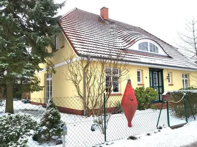 Ferienwohnung für 2 Personen (45 m²) in Wustrow (Ostseebad) 2/10
