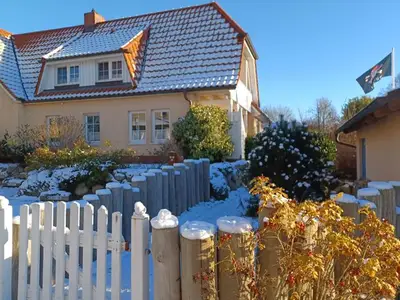 Ferienwohnung für 4 Personen (70 m²) in Wustrow (Ostseebad) 1/10