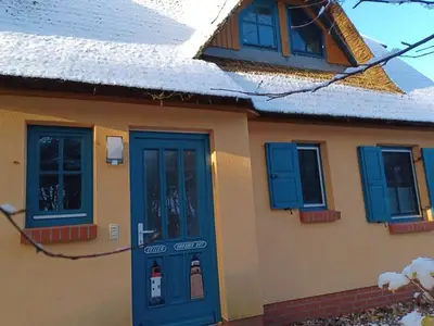 Ferienwohnung für 2 Personen (35 m²) in Wustrow (Ostseebad) 2/10