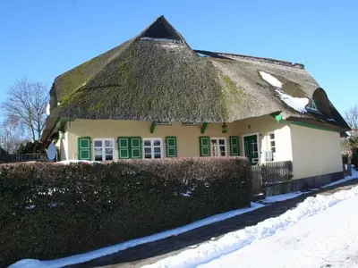 Ferienwohnung für 2 Personen (34 m²) in Wustrow (Ostseebad) 2/10