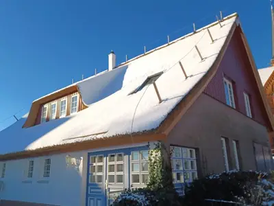 Ferienwohnung für 3 Personen (57 m²) in Wustrow (Ostseebad) 1/10