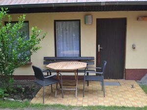 17987177-Ferienwohnung-2-Wustrow (Strelitz)-300x225-5