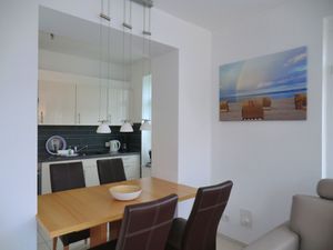 21707633-Ferienwohnung-5-Wyk auf Föhr-300x225-4