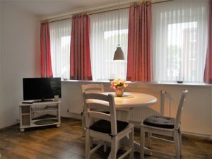 22463401-Ferienwohnung-2-Wyk auf Föhr-300x225-2