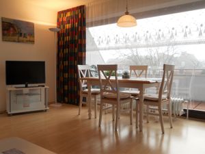 23323257-Ferienwohnung-2-Wyk auf Föhr-300x225-5