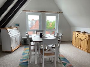 23150273-Ferienwohnung-5-Wyk auf Föhr-300x225-1