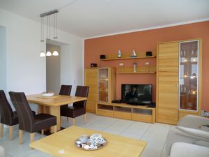 21707513-Ferienwohnung-4-Wyk auf Föhr-300x225-1