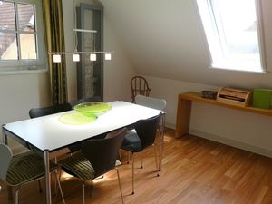 21707357-Ferienwohnung-4-Wyk auf Föhr-300x225-5