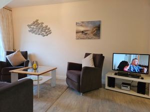 23922848-Ferienwohnung-4-Wyk auf Föhr-300x225-3