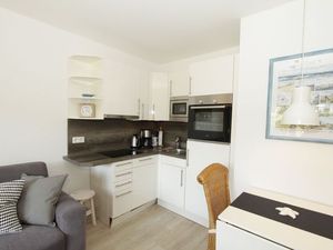 23922892-Ferienwohnung-2-Wyk auf Föhr-300x225-4