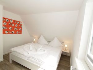 23922893-Ferienwohnung-2-Wyk auf Föhr-300x225-5