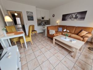 23882620-Ferienwohnung-2-Wyk auf Föhr-300x225-2