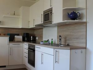 23909035-Ferienwohnung-5-Wyk auf Föhr-300x225-4