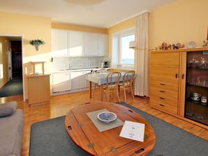 23966733-Ferienwohnung-4-Wyk auf Föhr-300x225-4