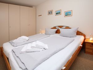 23966727-Ferienwohnung-2-Wyk auf Föhr-300x225-5