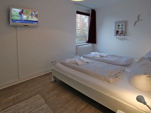 23966806-Ferienwohnung-2-Wyk auf Föhr-300x225-5