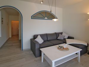 23966811-Ferienwohnung-2-Wyk auf Föhr-300x225-4