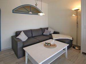 23966811-Ferienwohnung-2-Wyk auf Föhr-300x225-5