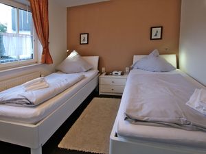 23966892-Ferienwohnung-3-Wyk auf Föhr-300x225-4