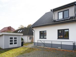 23984181-Ferienwohnung-4-Wyk auf Föhr-300x225-1