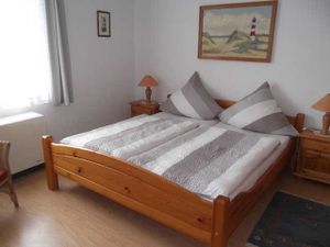 22279027-Ferienwohnung-2-Wyk auf Föhr-300x225-5