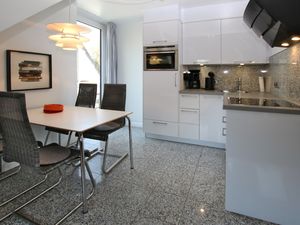 23966721-Ferienwohnung-4-Wyk auf Föhr-300x225-4