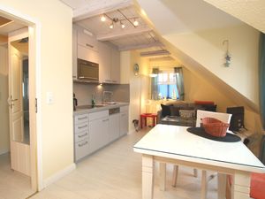 23966749-Ferienwohnung-2-Wyk auf Föhr-300x225-5