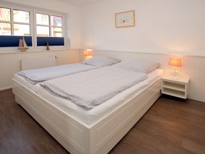 23966814-Ferienwohnung-4-Wyk auf Föhr-300x225-5