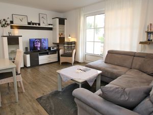 23966819-Ferienwohnung-2-Wyk auf Föhr-300x225-1