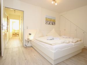 23966830-Ferienwohnung-4-Wyk auf Föhr-300x225-4