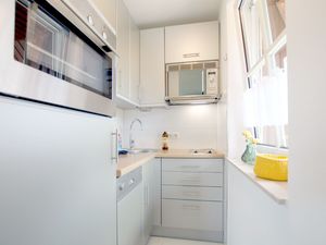 23966839-Ferienwohnung-2-Wyk auf Föhr-300x225-5