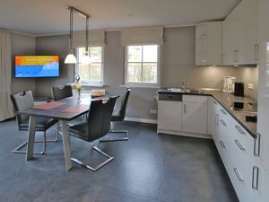 23966856-Ferienwohnung-4-Wyk auf Föhr-300x225-4