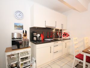 23966868-Ferienwohnung-3-Wyk auf Föhr-300x225-5