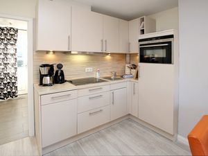 23966870-Ferienwohnung-4-Wyk auf Föhr-300x225-3