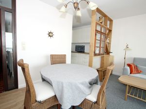 23966874-Ferienwohnung-2-Wyk auf Föhr-300x225-5